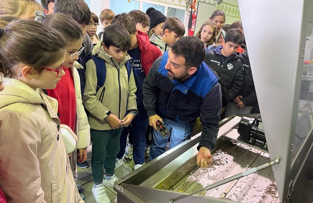 Visita a la Sociedad Cooperativa Virgen de Alharilla